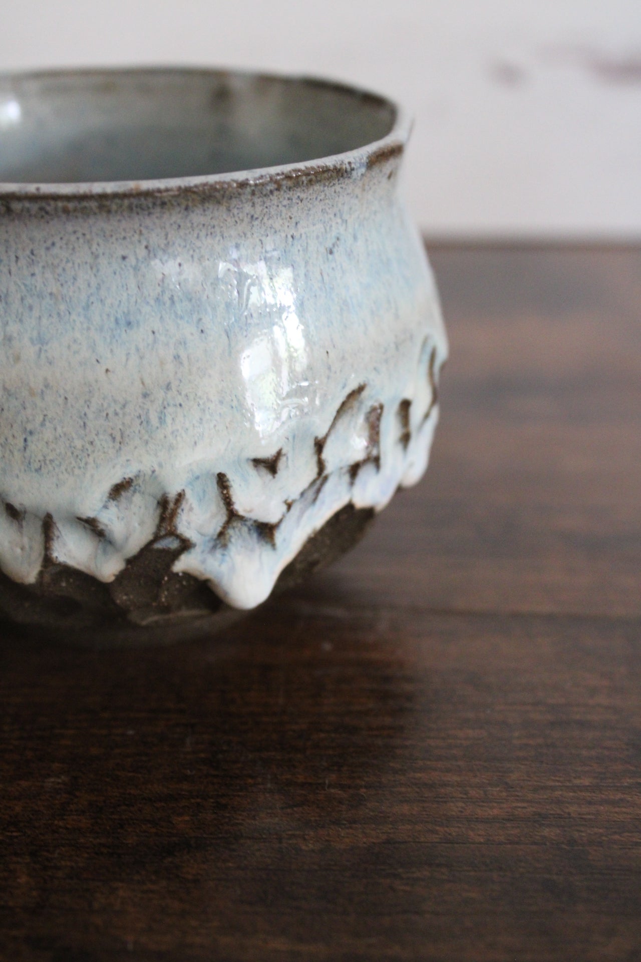 Snowy on the Rocks Tea Bowl