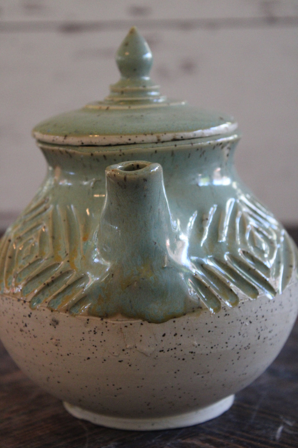 Sea Foam Criss Cross Tea Pot