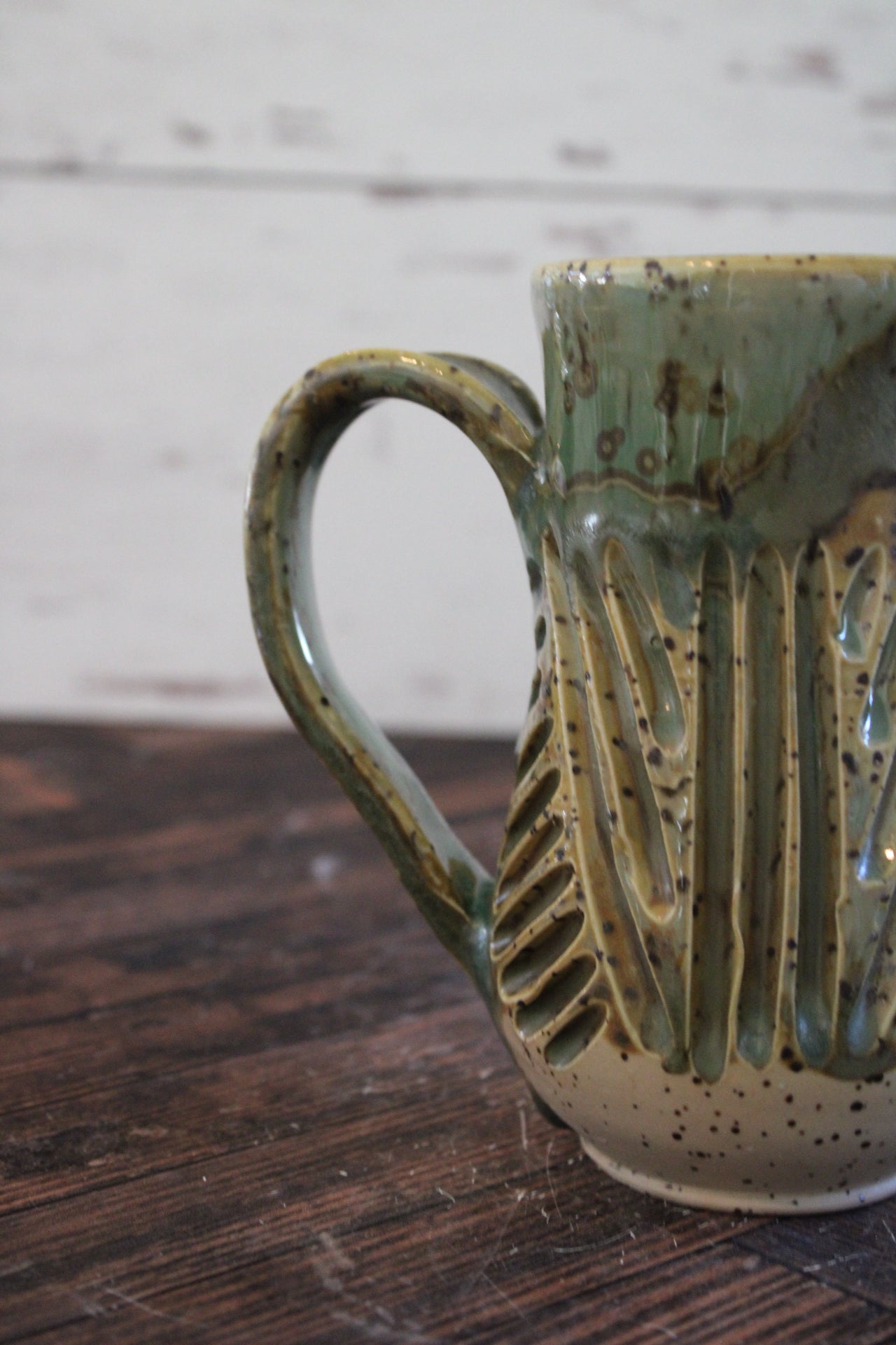 Forest CrIss Cross Carved Mug