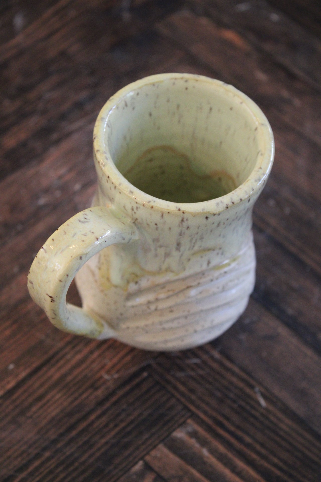 Canary Wave Lines Mug