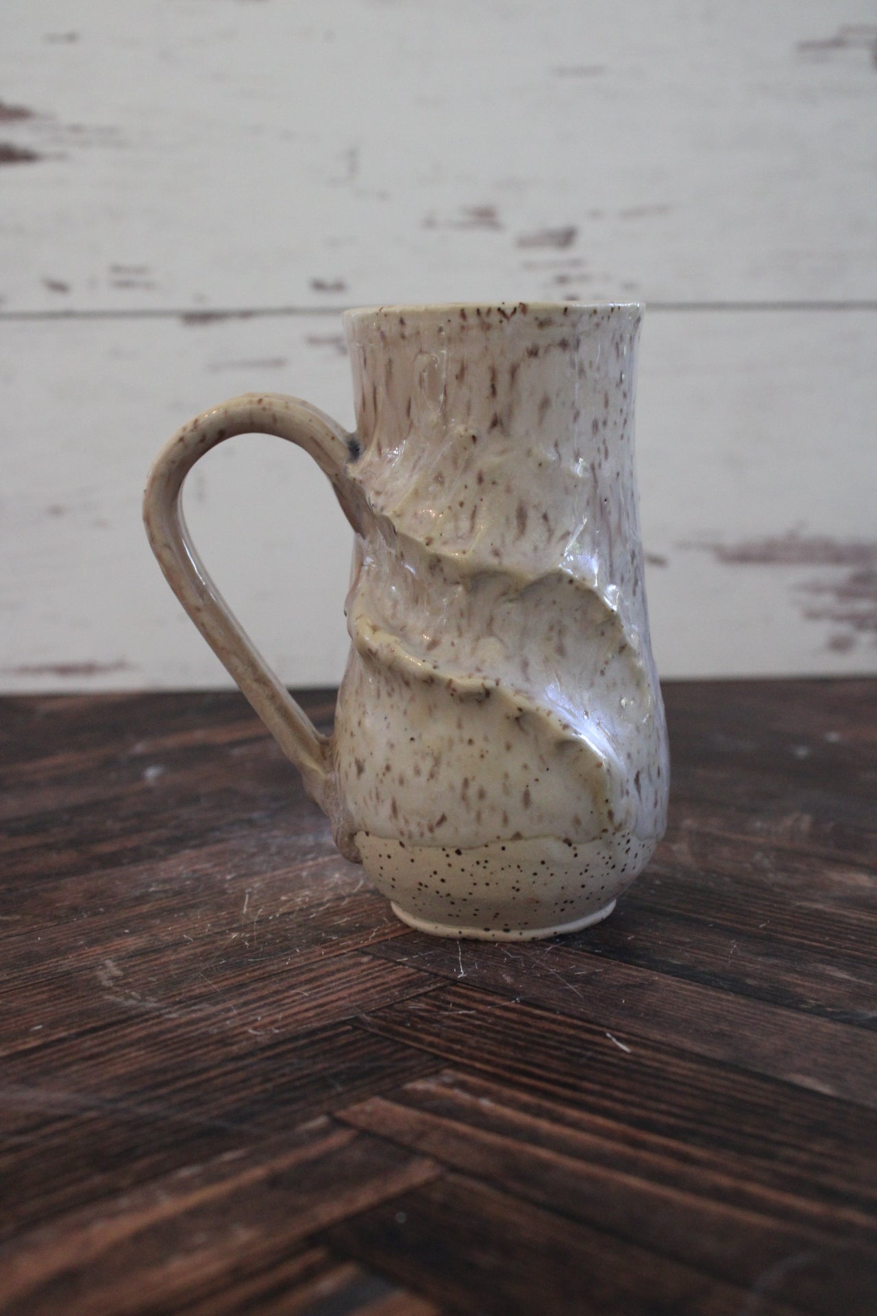 Pearl Wave Lines Mug
