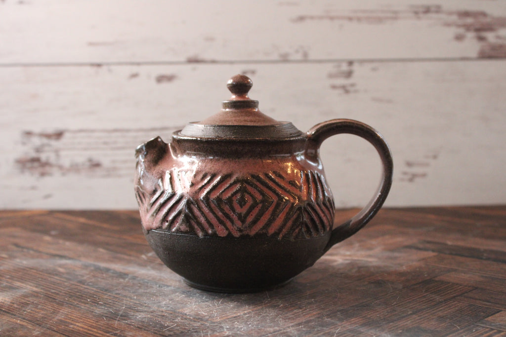 Personal Punk Pink Cross Cross Tea Pot