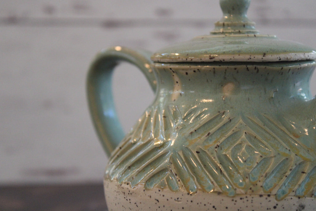 Sea Foam Criss Cross Tea Pot