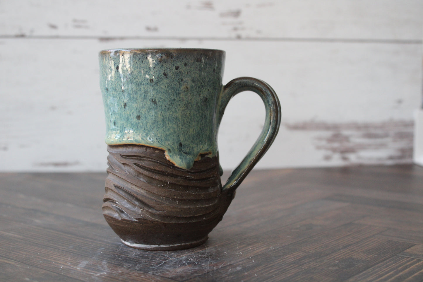 Dark Seas Wave Carved Mug