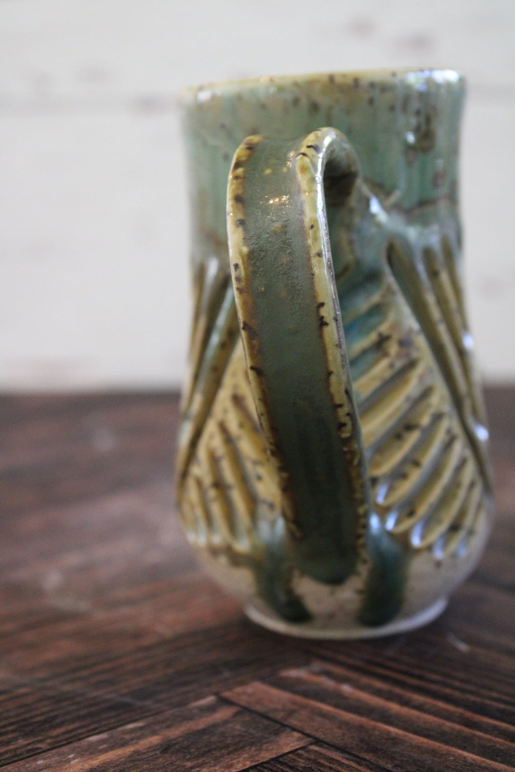 Forest CrIss Cross Carved Mug