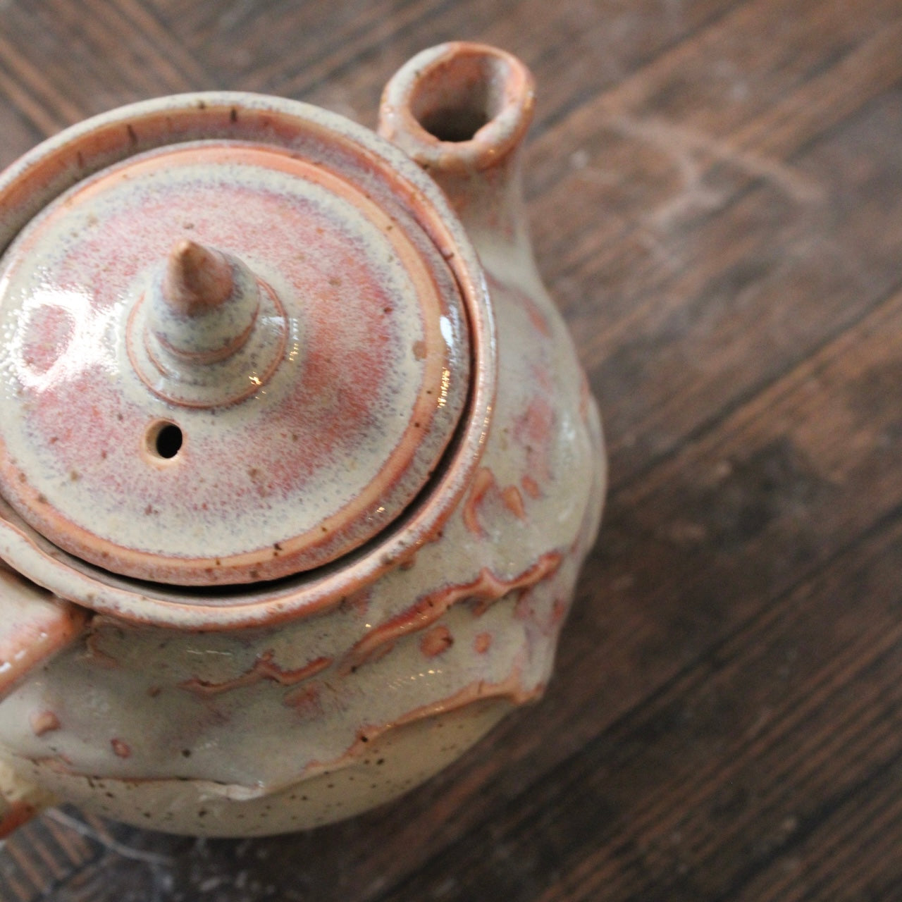 Personal Kimchi Wave Tea Pot