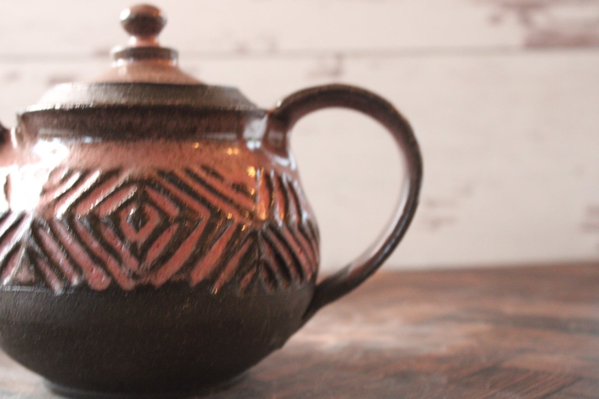 Personal Punk Pink Cross Cross Tea Pot