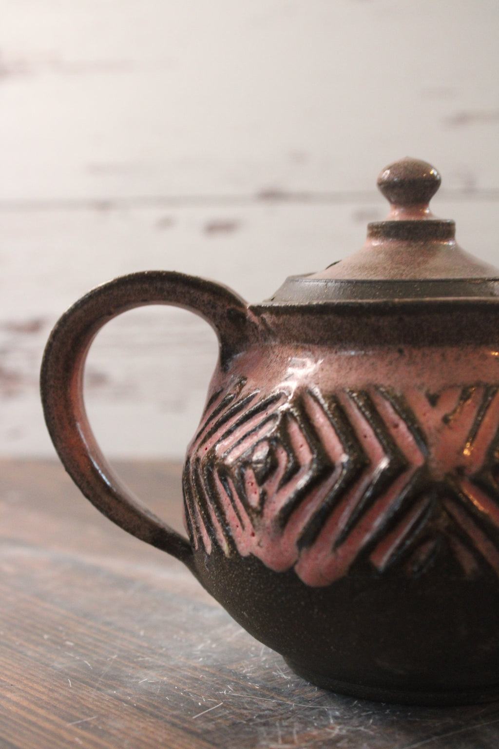 Personal Punk Pink Cross Cross Tea Pot