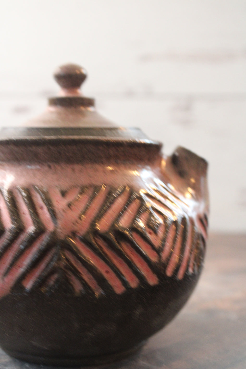 Personal Punk Pink Cross Cross Tea Pot