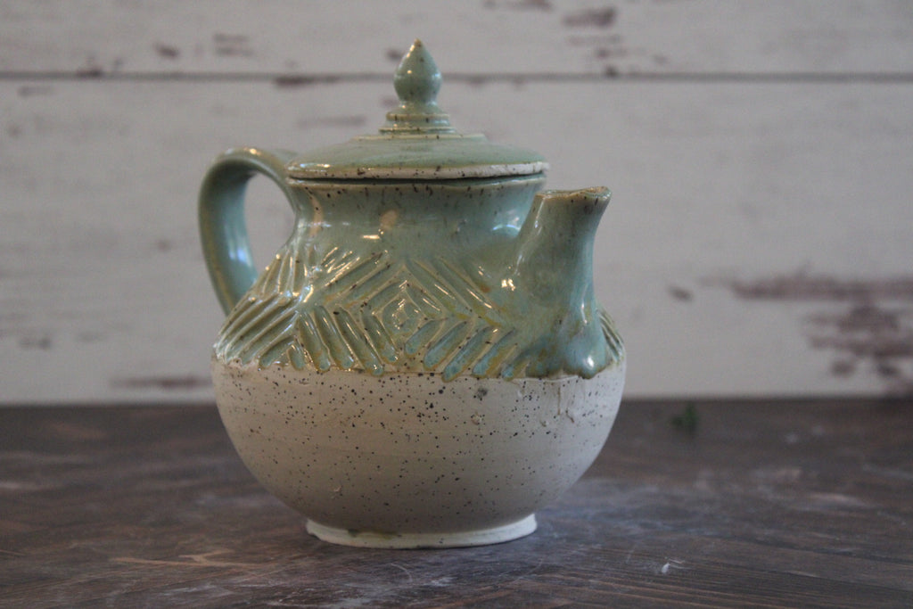 Sea Foam Criss Cross Tea Pot