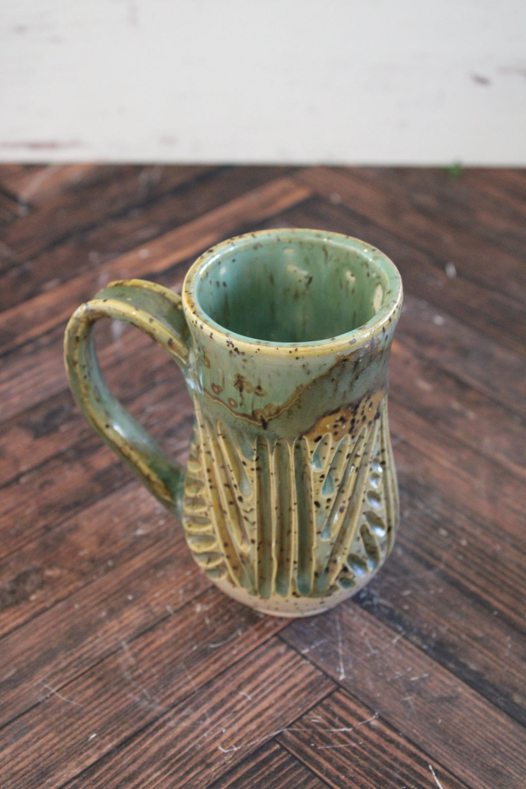 Forest CrIss Cross Carved Mug