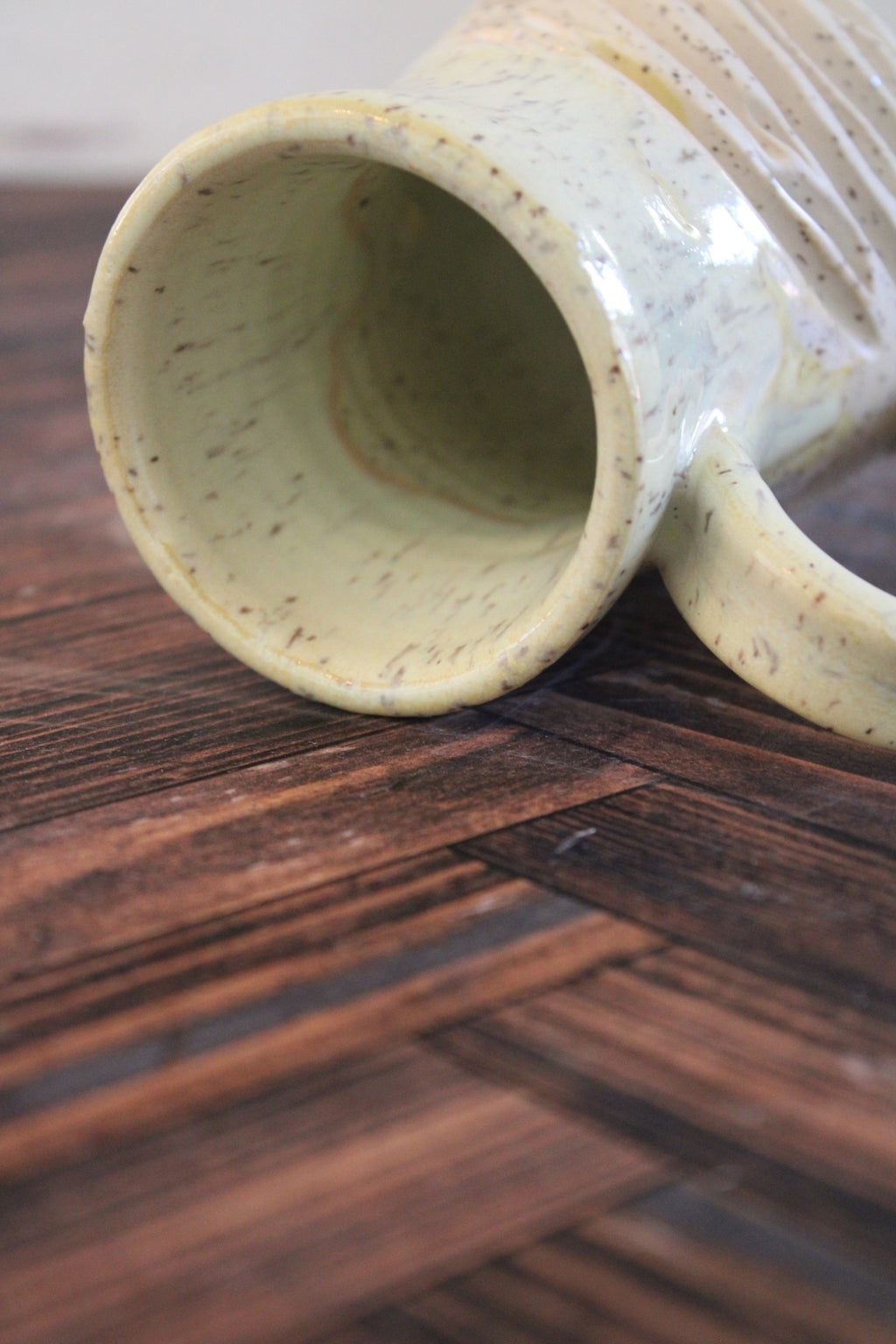 Canary Wave Lines Mug