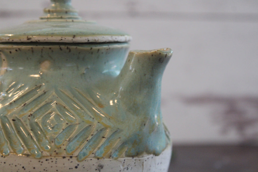 Sea Foam Criss Cross Tea Pot