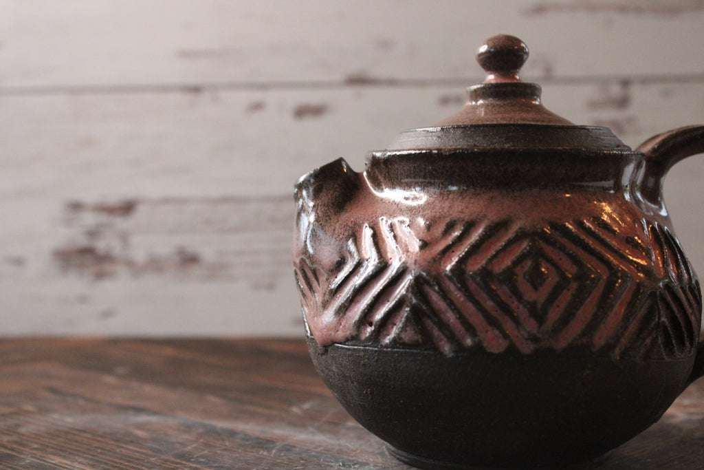 Personal Punk Pink Cross Cross Tea Pot