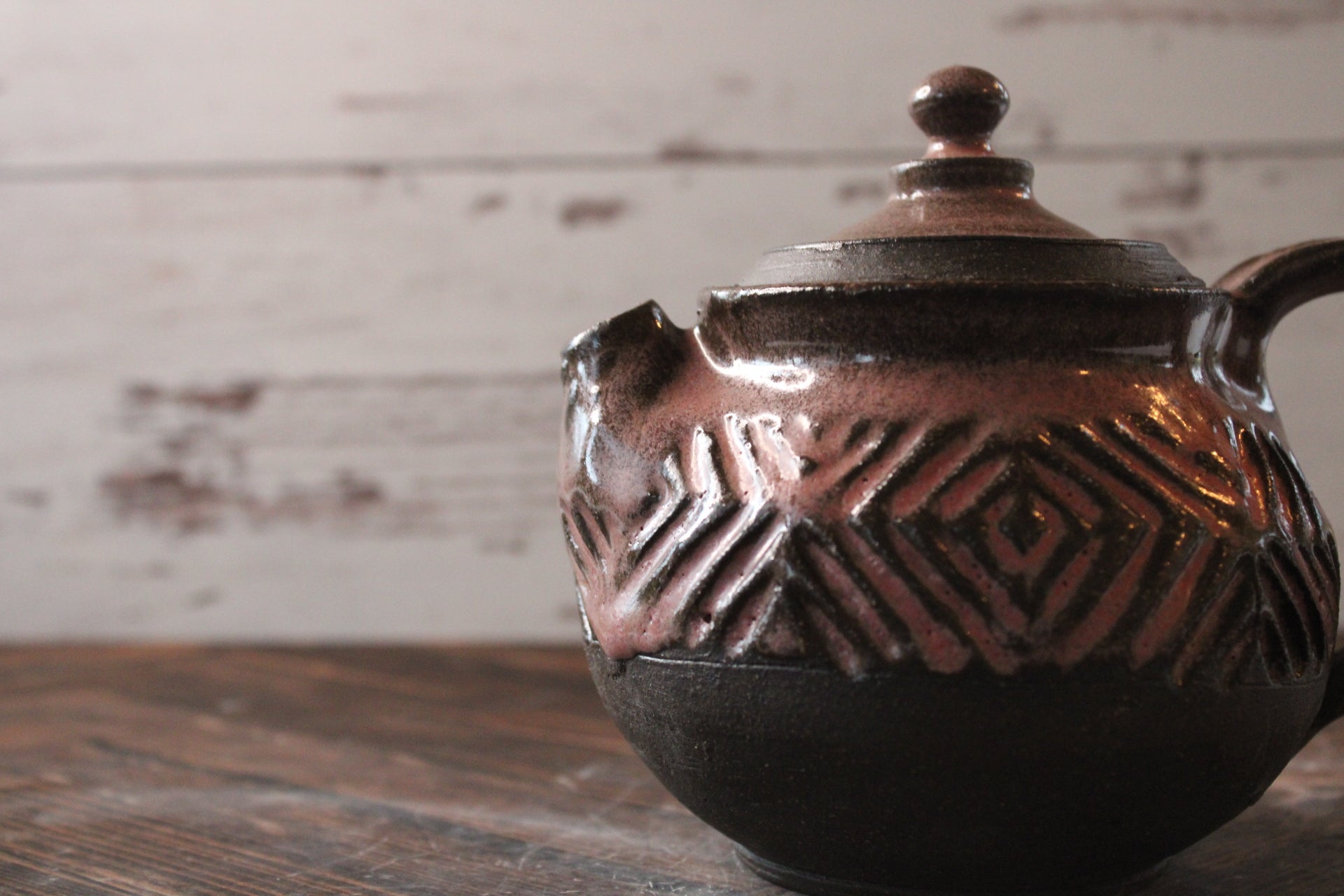 Personal Punk Pink Cross Cross Tea Pot