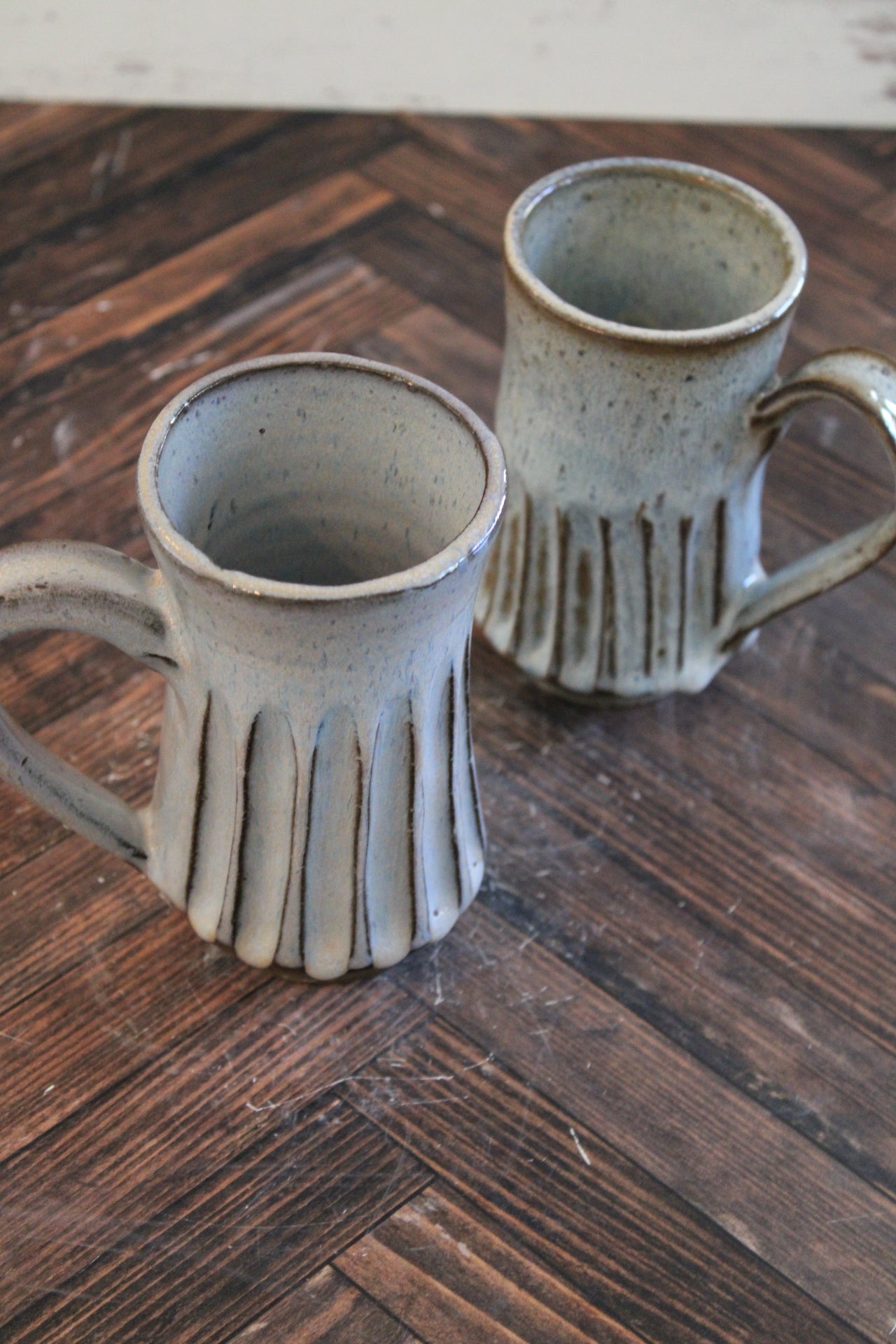 Snowy Thick Lines Carved Mug