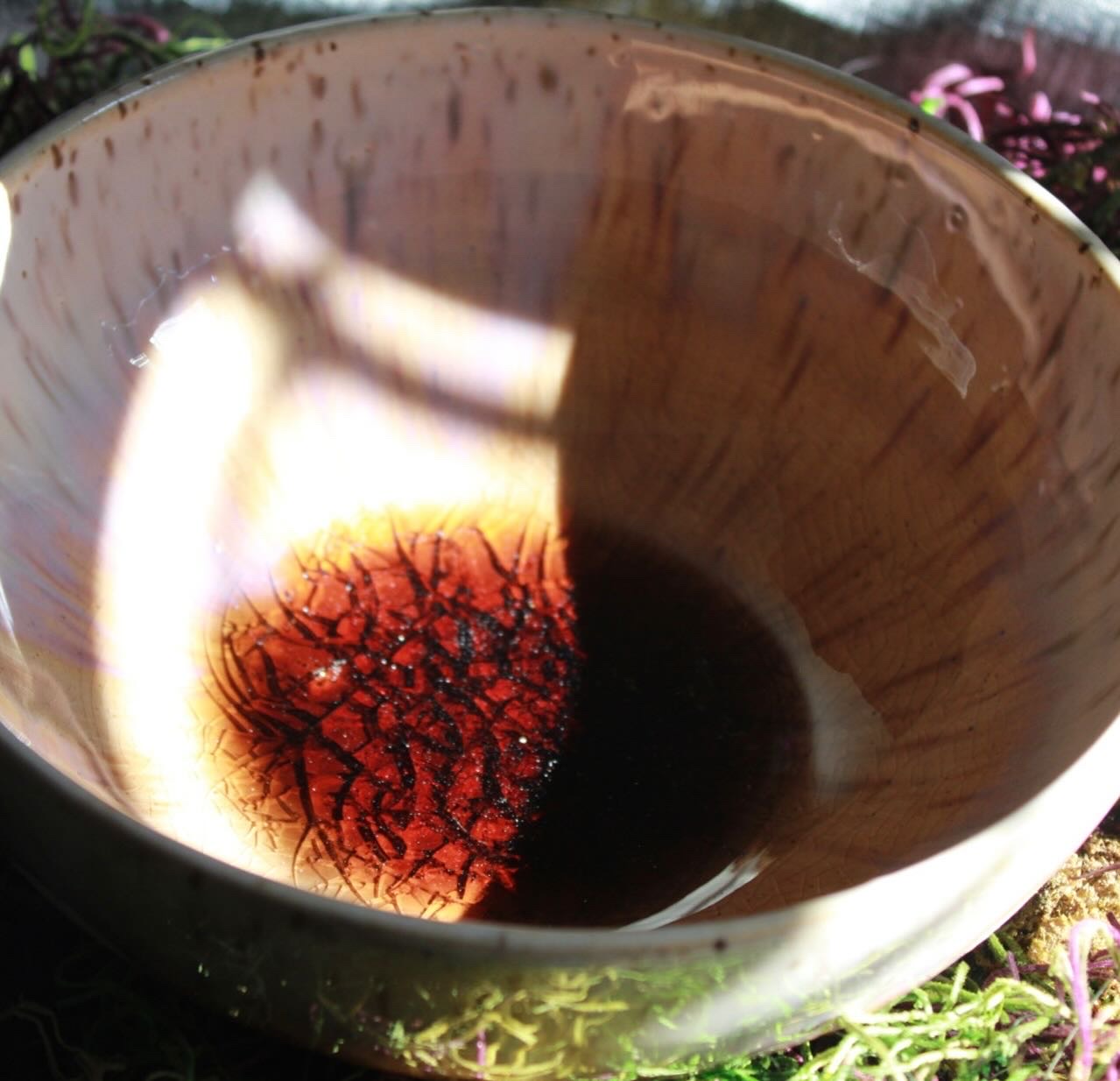 Crystal yarn bowl