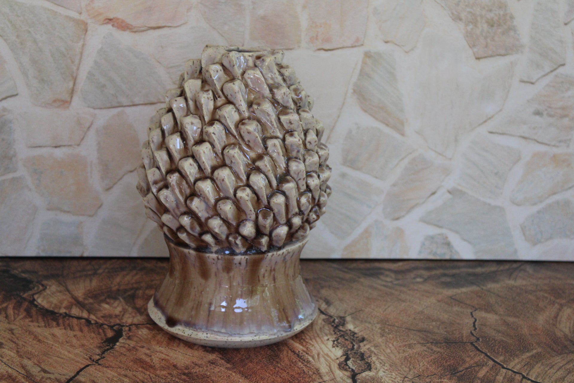 Mother of Pearl Artichoke Vessel