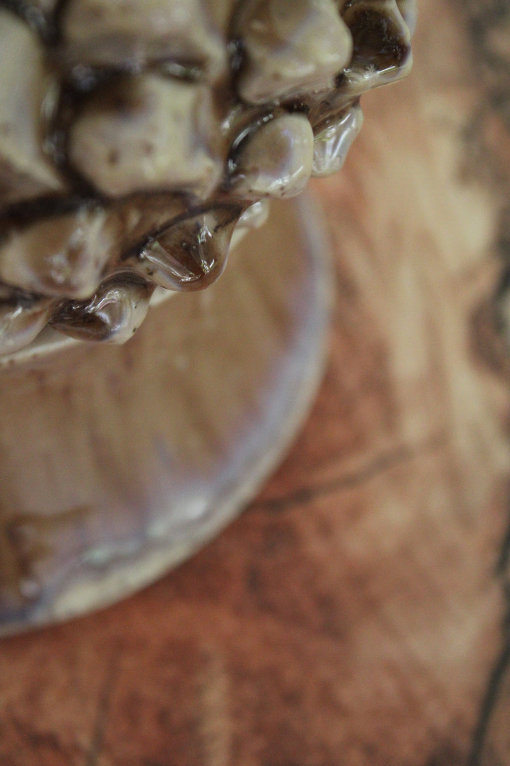 Mother of Pearl Artichoke Vessel