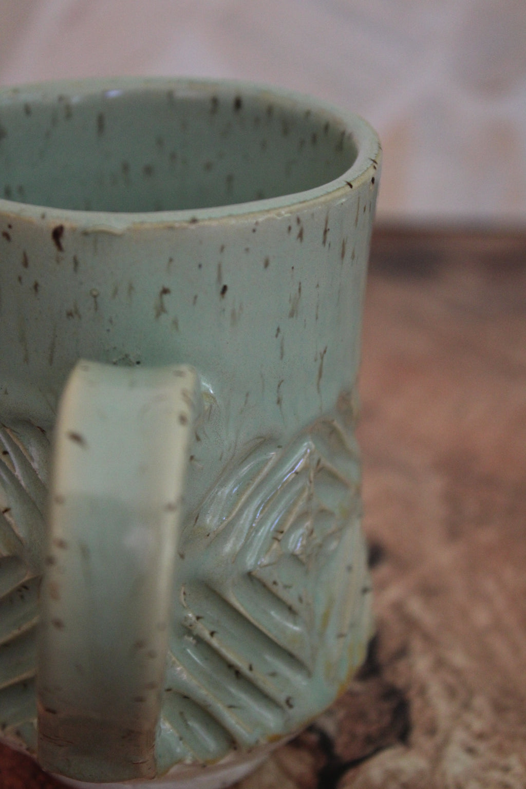 Summer Sea Foam Criss Cross Tea Cup