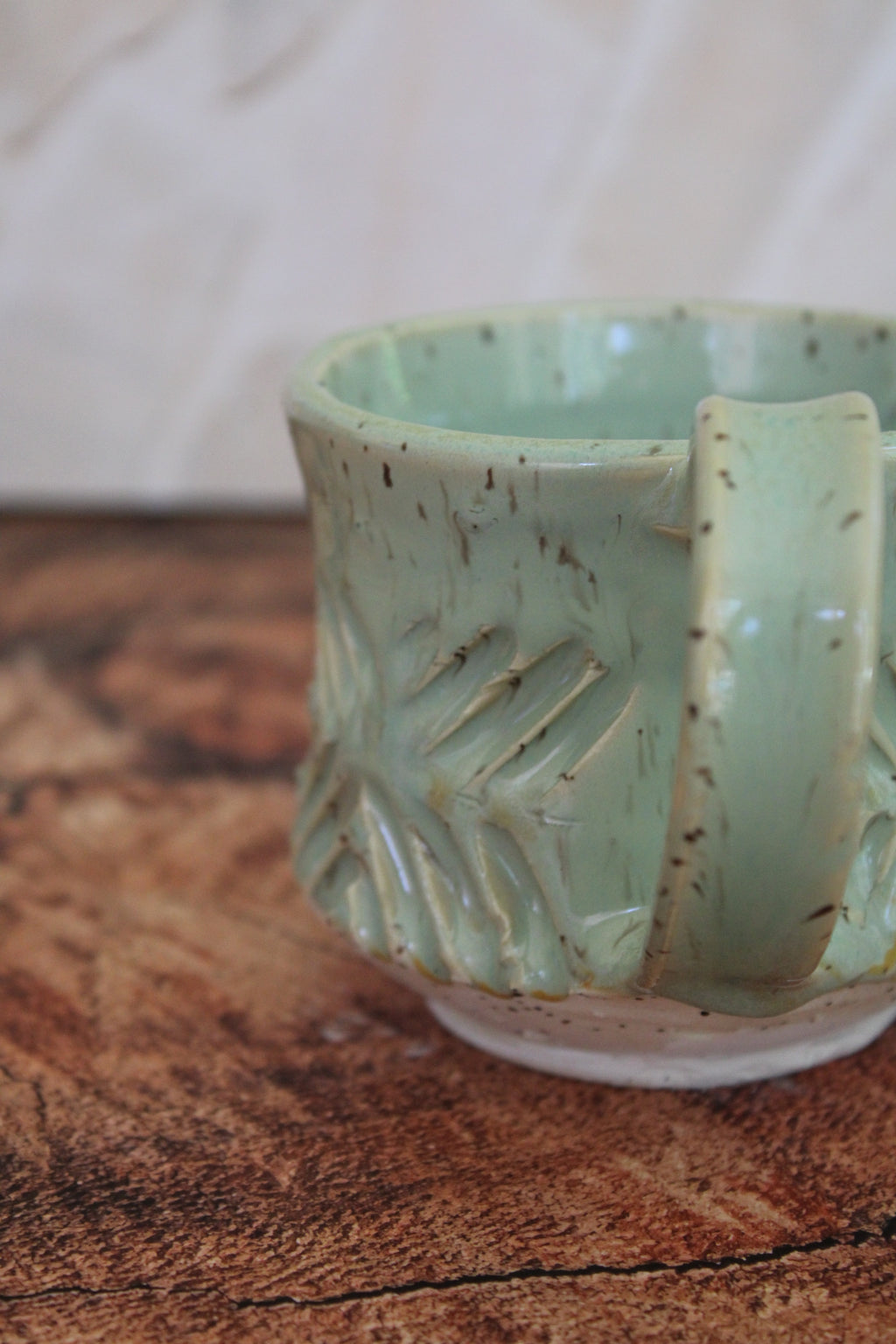 Summer Sea Foam Wide Mug: In Criss Cross