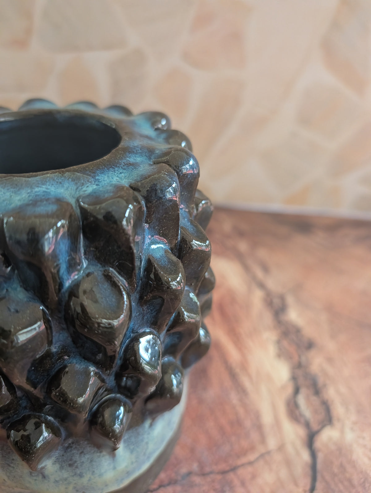 Straight BioLuminescent Vase