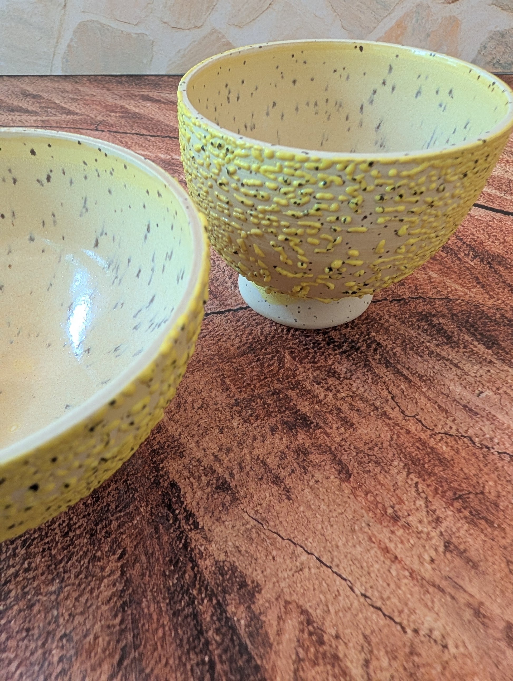 Trypophobia Canary Pedestal Matcha Set