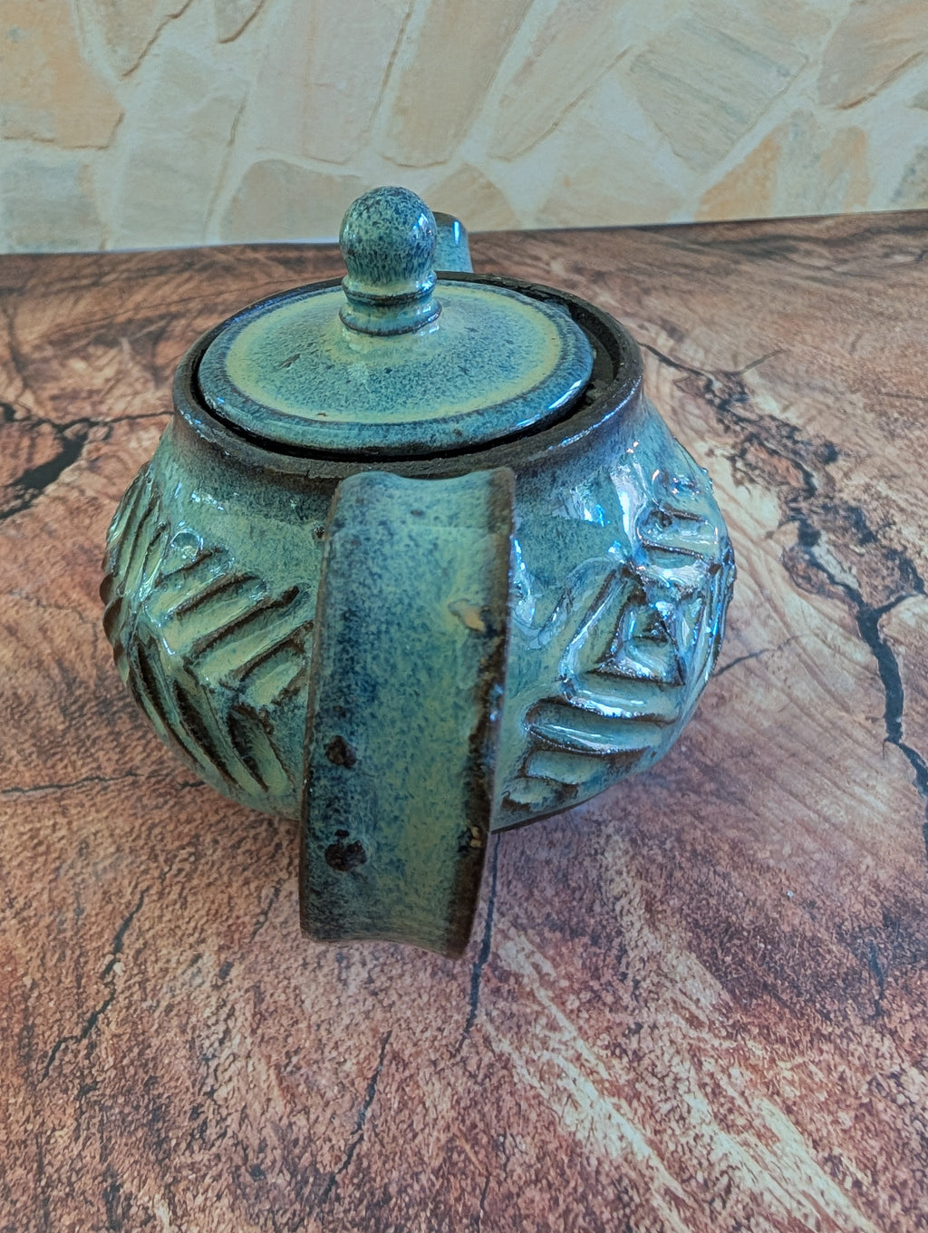 Small Sea Foam Criss Cross Tea Pot