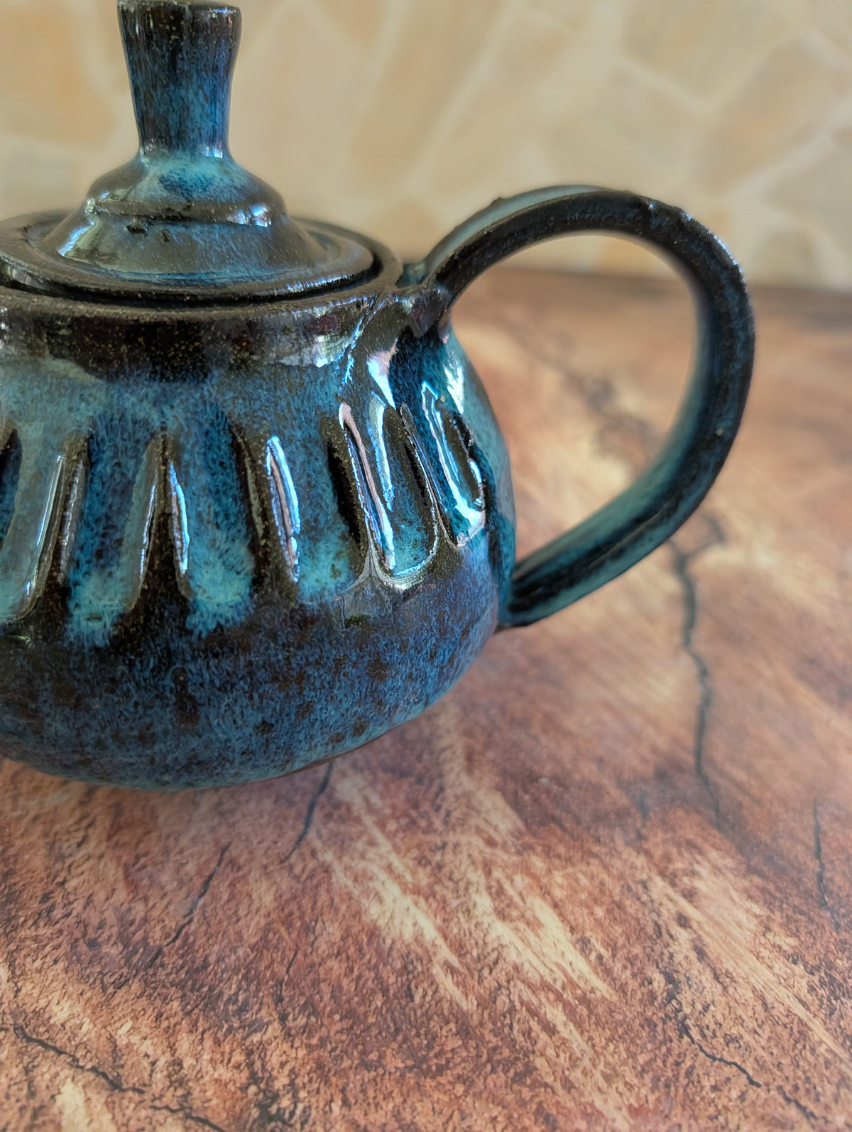 Bio Lum Thick Lines Tea Pot