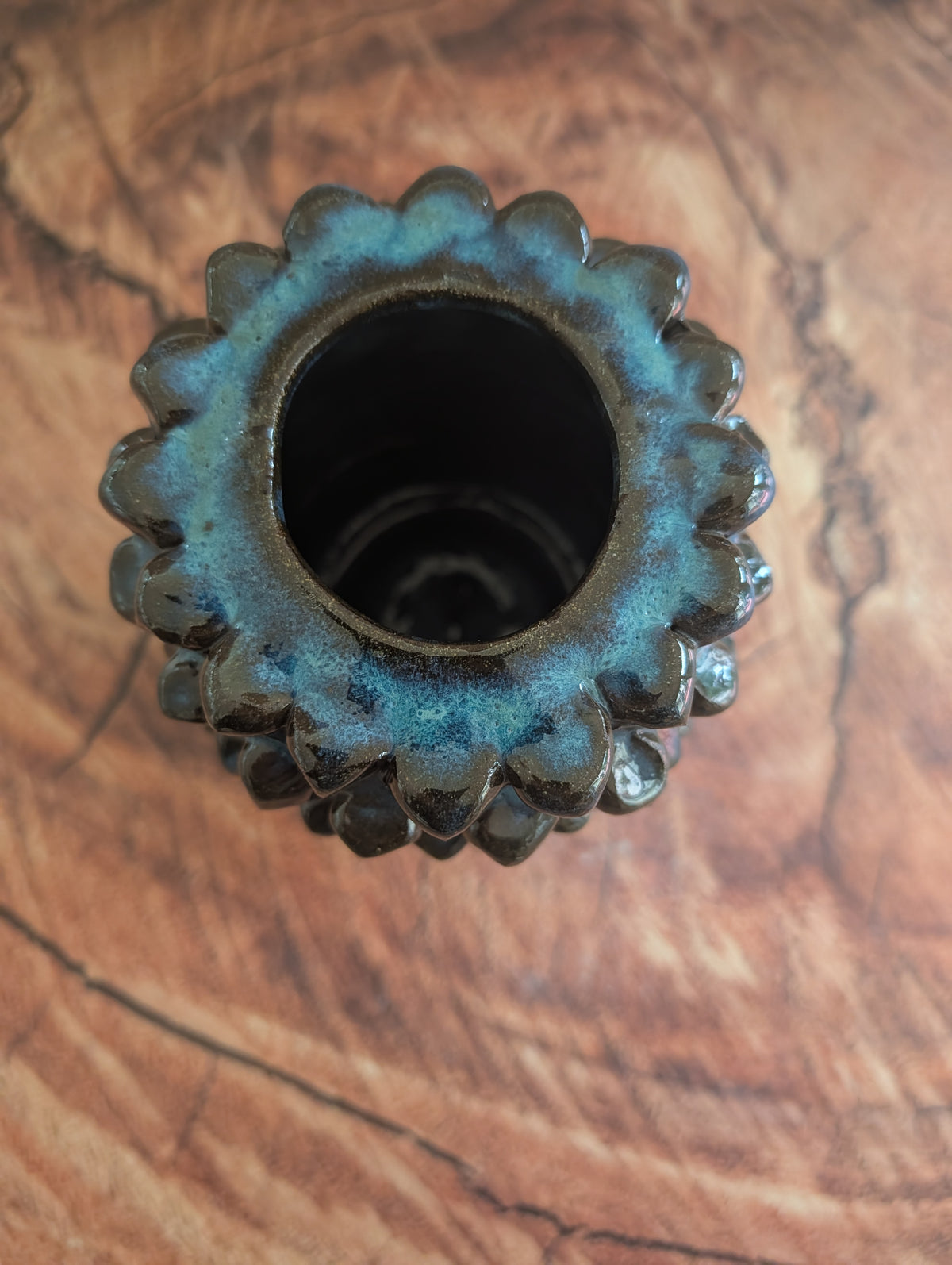 Straight BioLuminescent Vase