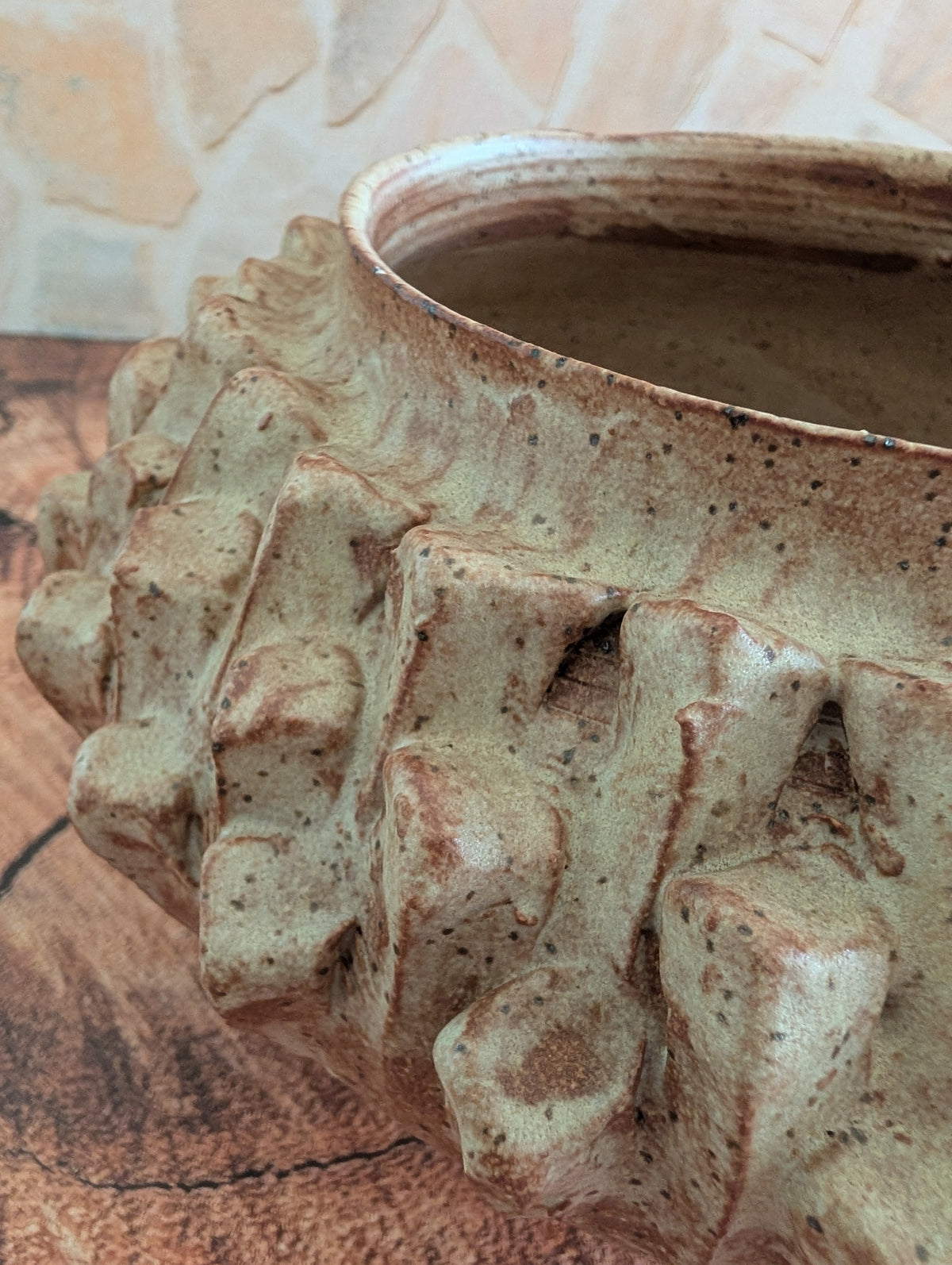 Chai Crown Vessel