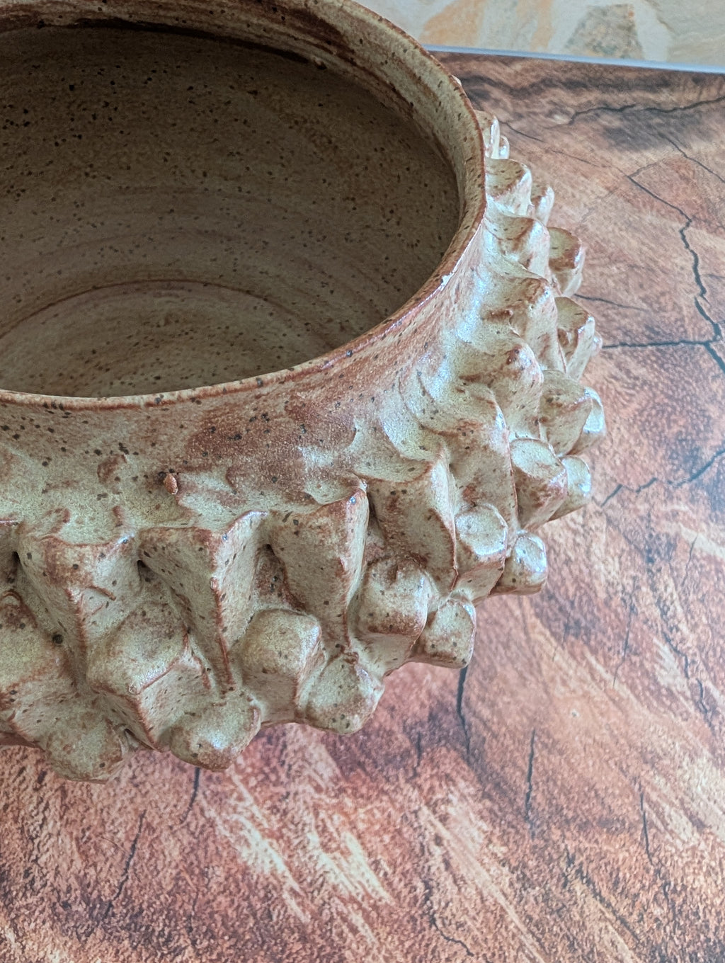 Chai Crown Vessel