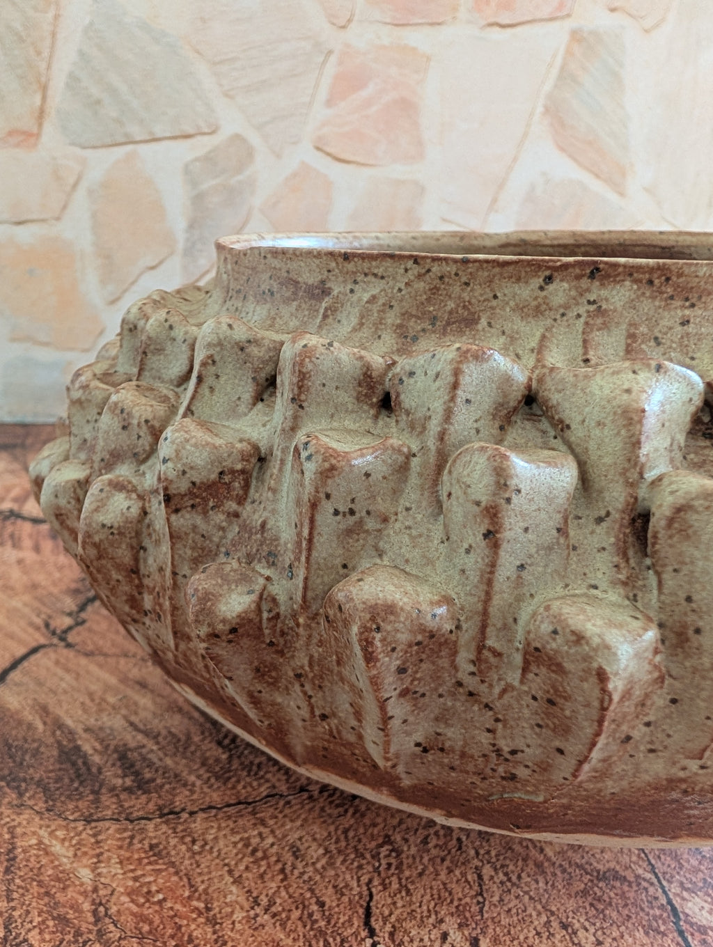 Chai Crown Vessel