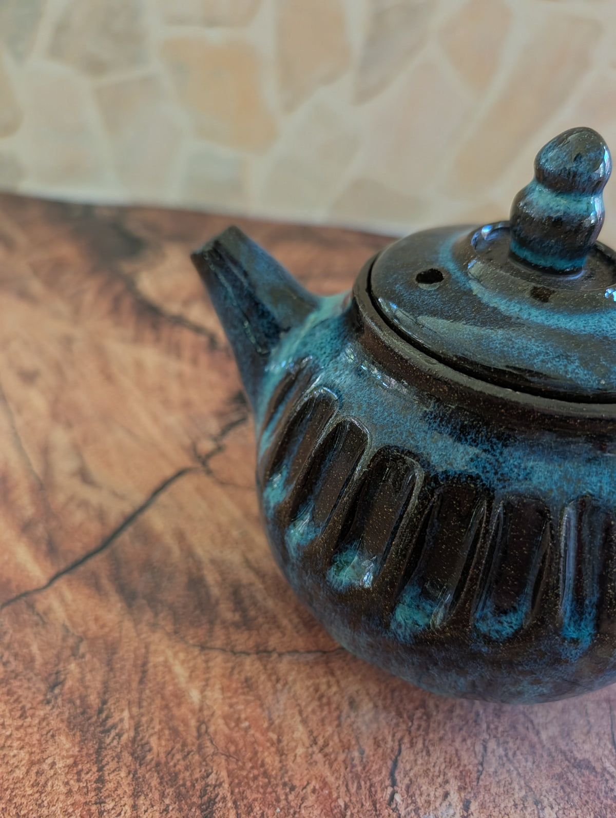 Bio Lum Thick Lines Tea Pot