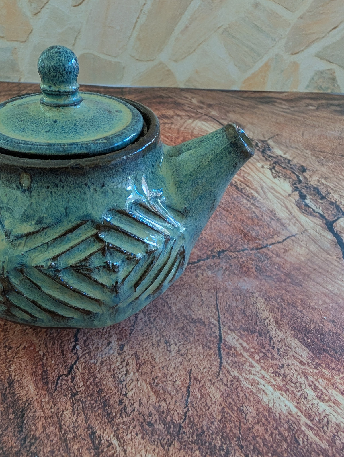 Small Sea Foam Criss Cross Tea Pot