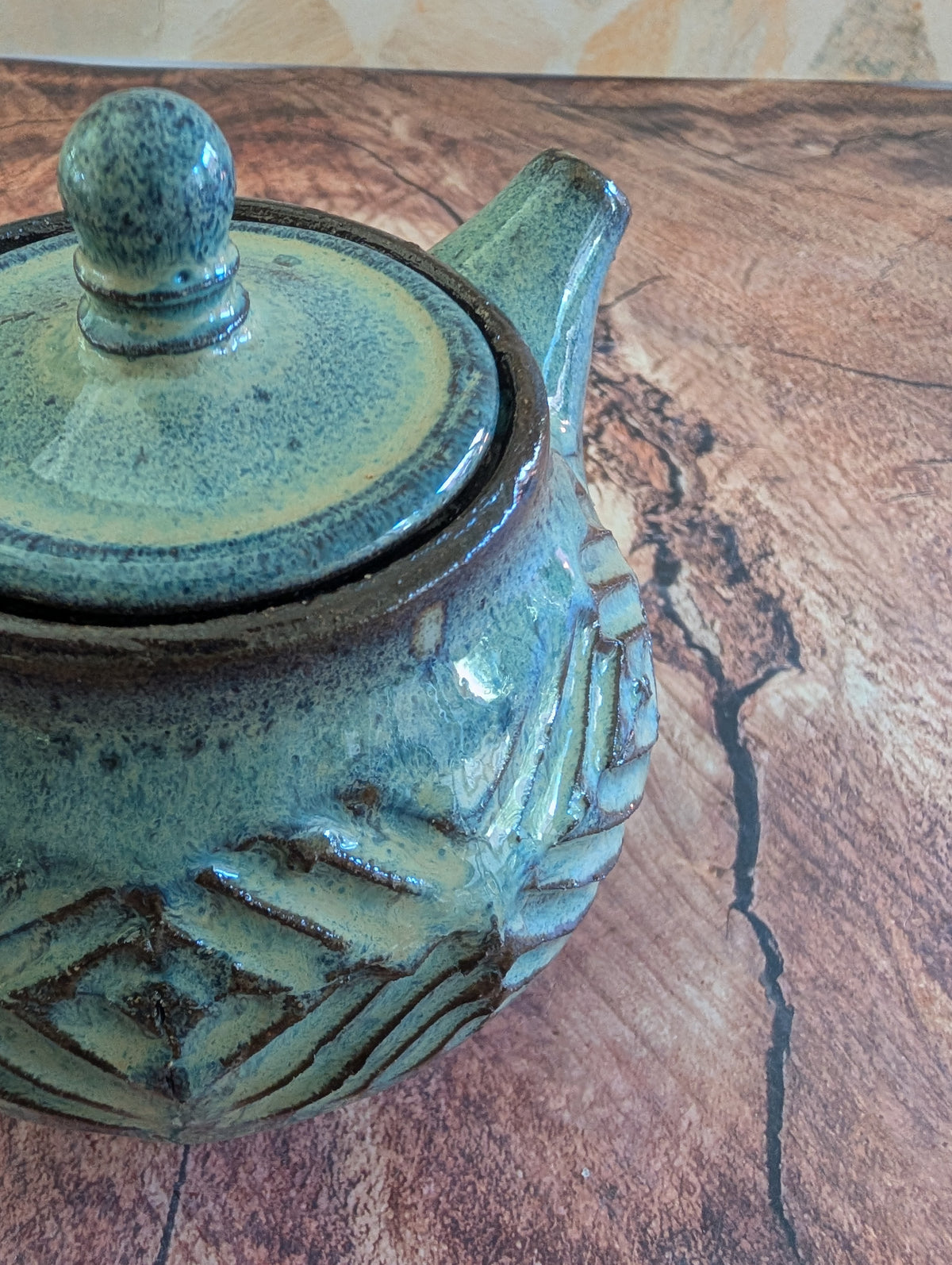 Small Sea Foam Criss Cross Tea Pot