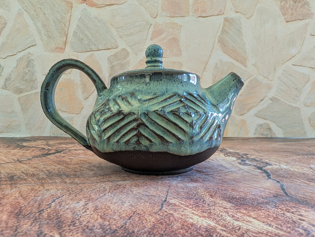 Small Sea Foam Criss Cross Tea Pot