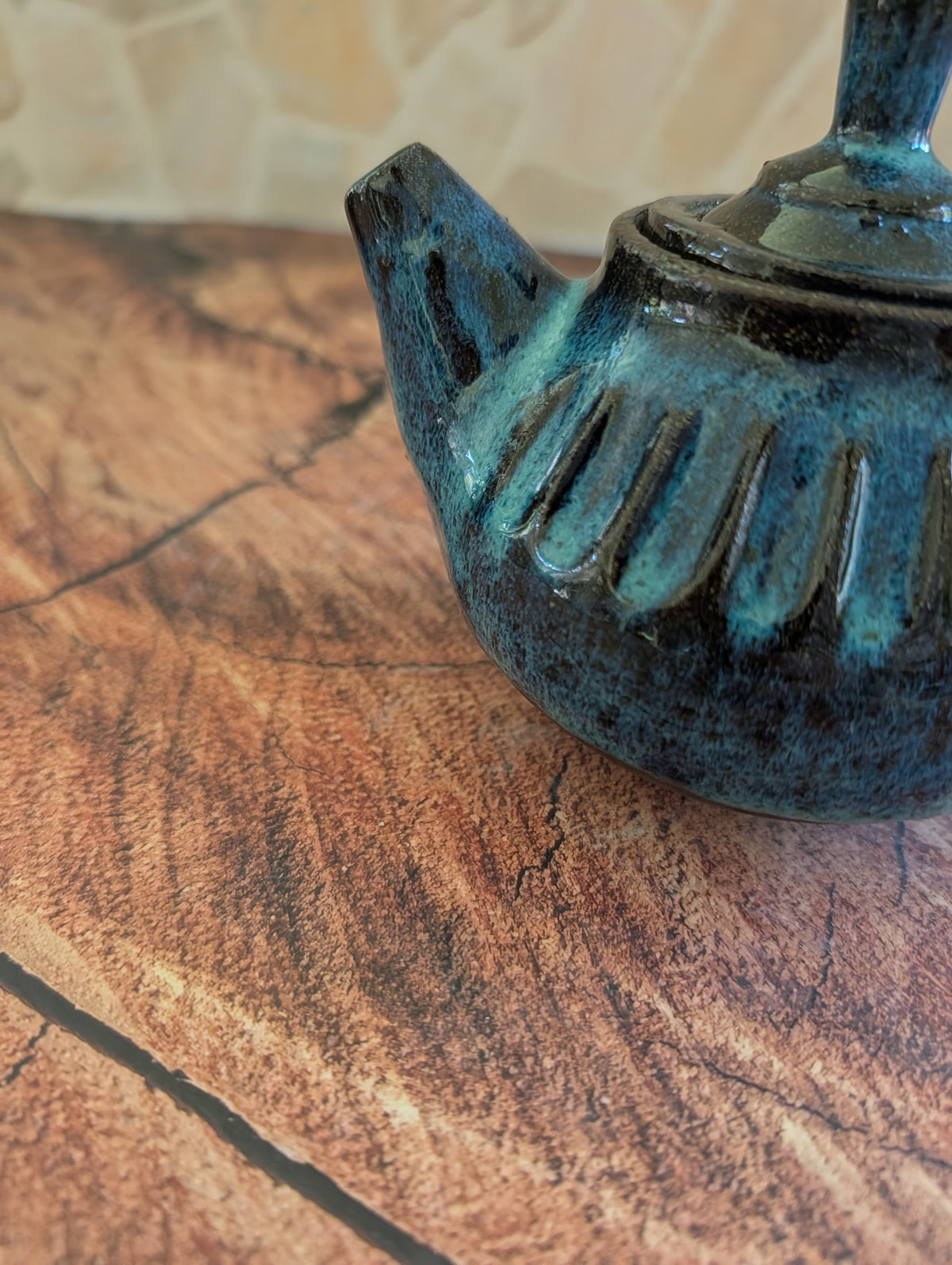 Bio Lum Thick Lines Tea Pot